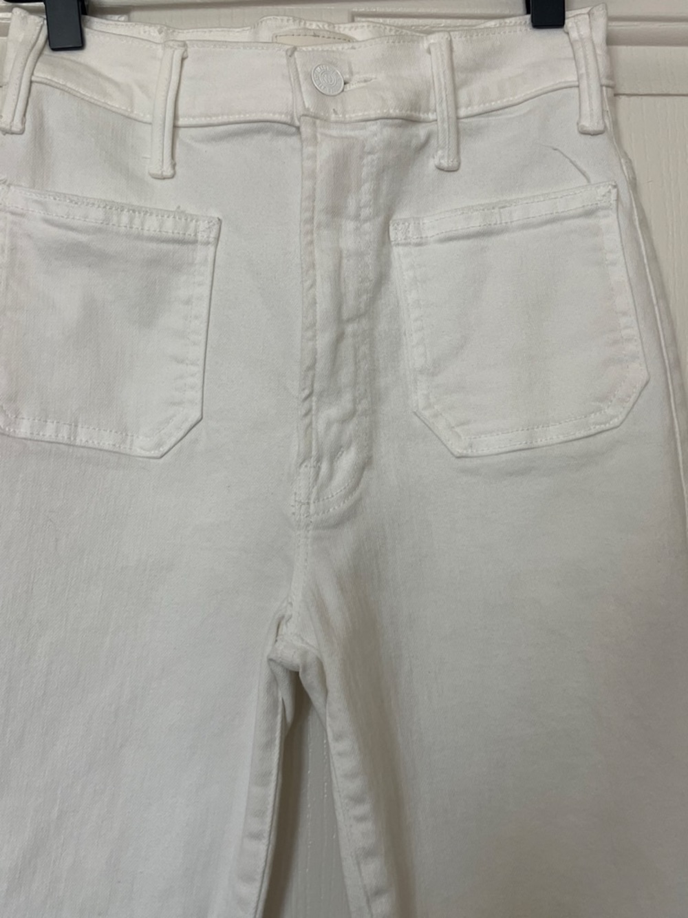 White High-Waist Front-Pocket Jeans